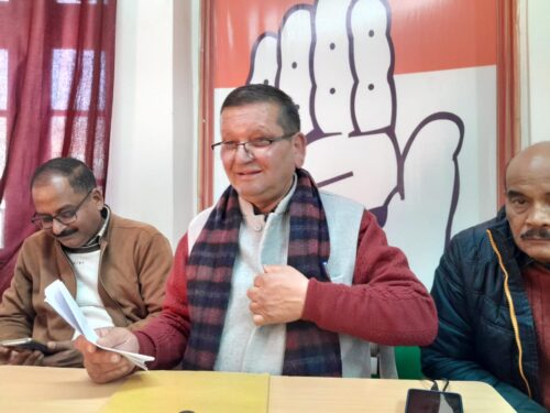 जानकारी देते हुयें प्रदेश कांग्रेस कमेटी के महासचिव चेतराम ठाकुर