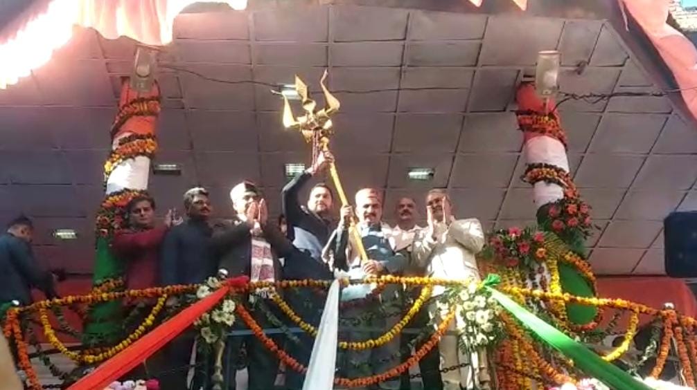 । मुख्यमंत्री सुखविंदर सिंह सुक्खू ने हमीरपुर के गांधी चौक में ऐतिहासिक जनसभा को संबोधित करते हुए