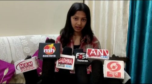 फिल्म में बाल कलाकार के रूप में ट्विंकल शर्मा ने काम किया