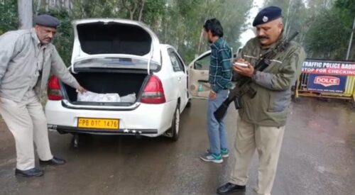 पंजाब की ओर से आने वाले वाहनों की हो रही जांच