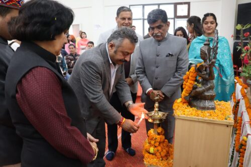 शिक्षा मंत्री रोहित ठाकुर