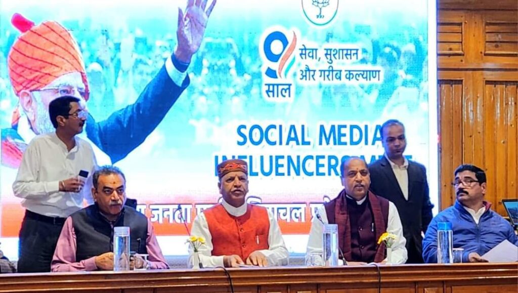 प्रधानमंत्री मोदी विश्व के सबसे लोक प्रिय नेता