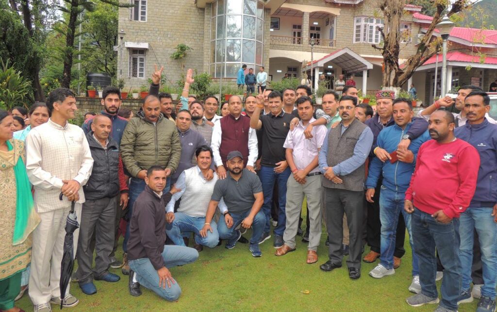 जनता से छीने गए हक का जवाब कांग्रेस सरकार को देना होगा