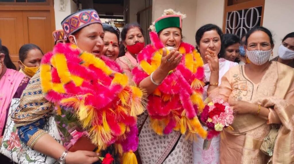 सांसद बृजभूषण के आगे बीजेपी की केंद्र सरकार घुटनों पर