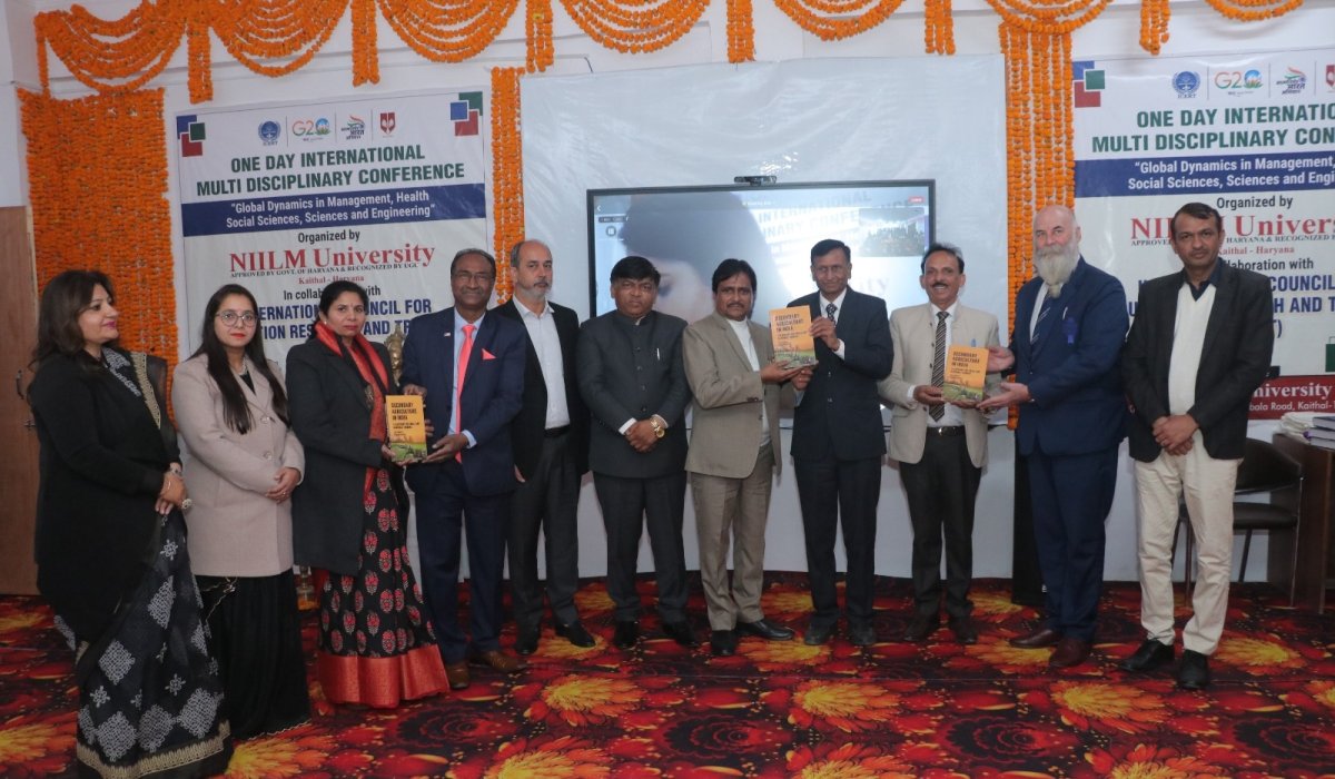 डॉ।  प्रदीप की पुस्तक का विमोचन एनआईआईएलएम विश्वविद्यालय में अंतर्राष्ट्रीय बहुविषयक सम्मेलन में किया गया