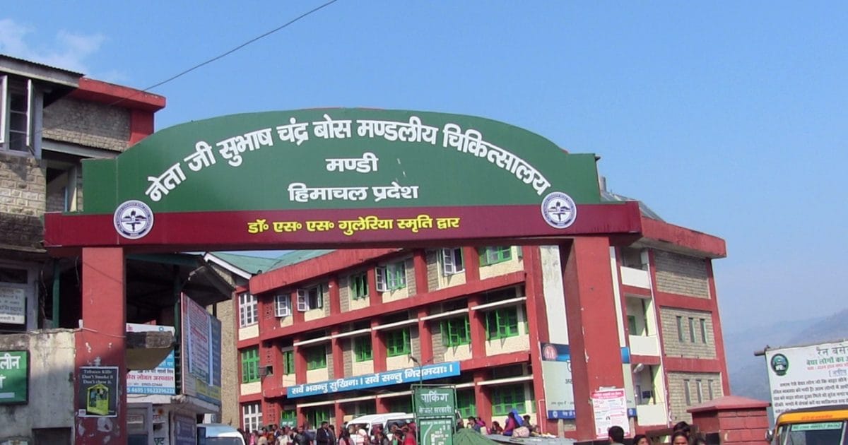 यह काम 32 साल बाद पूरा होने की उम्मीद है और विकलांग मरीजों को अब 80 सीढ़ियां नहीं चढ़नी पड़ेंगी